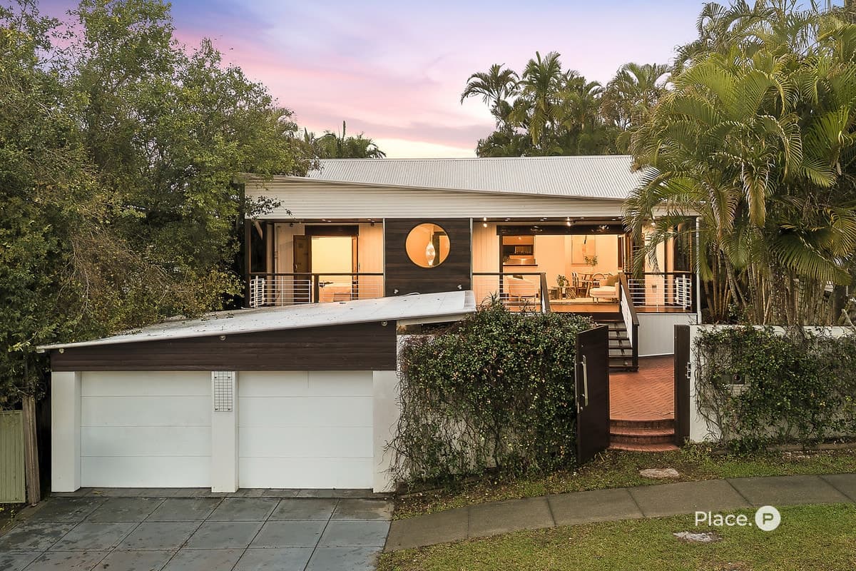 311 Long Street East, Graceville - Image 1