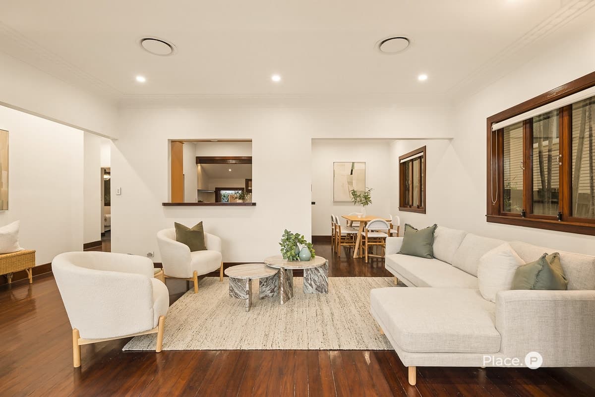 311 Long Street East, Graceville - Thumbnail 3