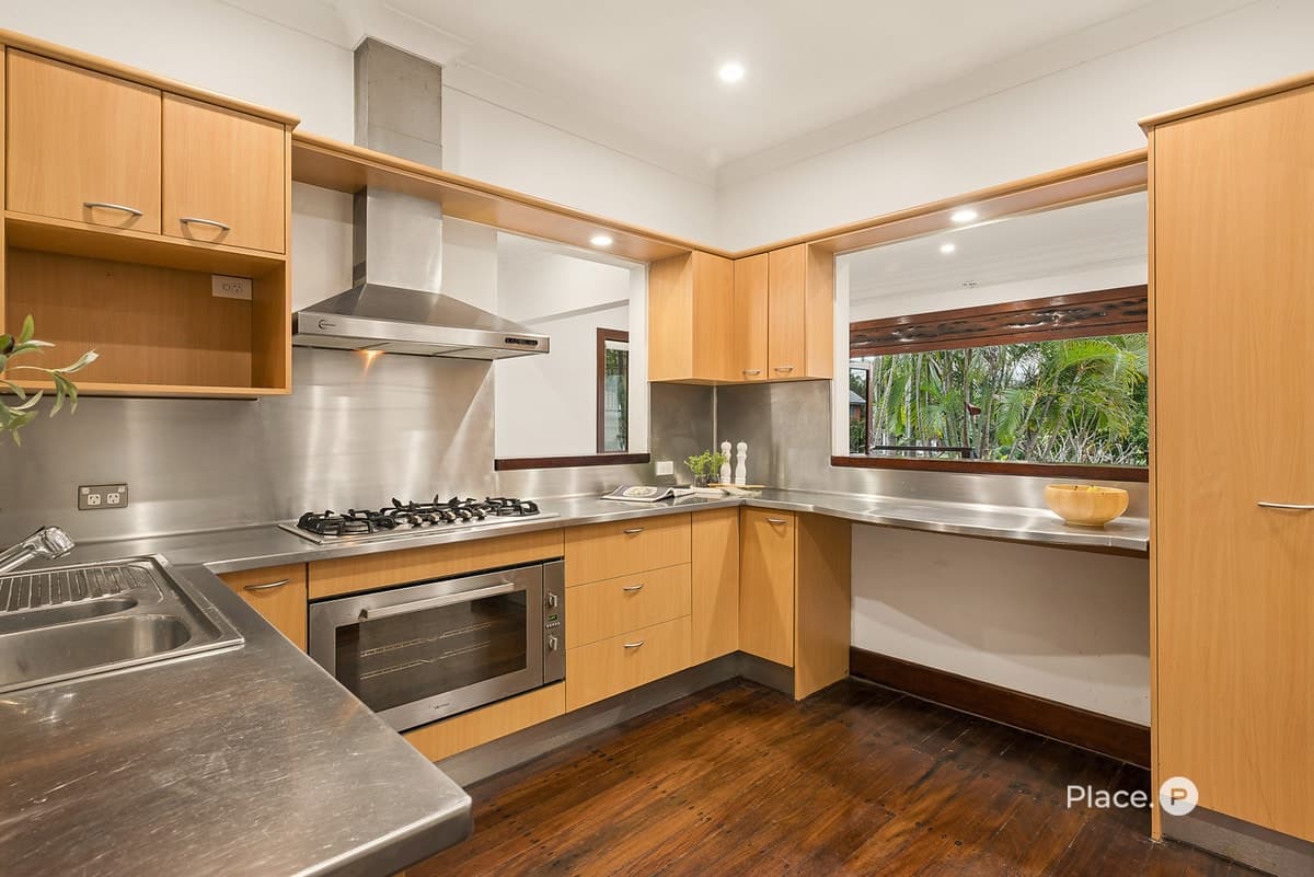 311 Long Street East, Graceville - Thumbnail 6