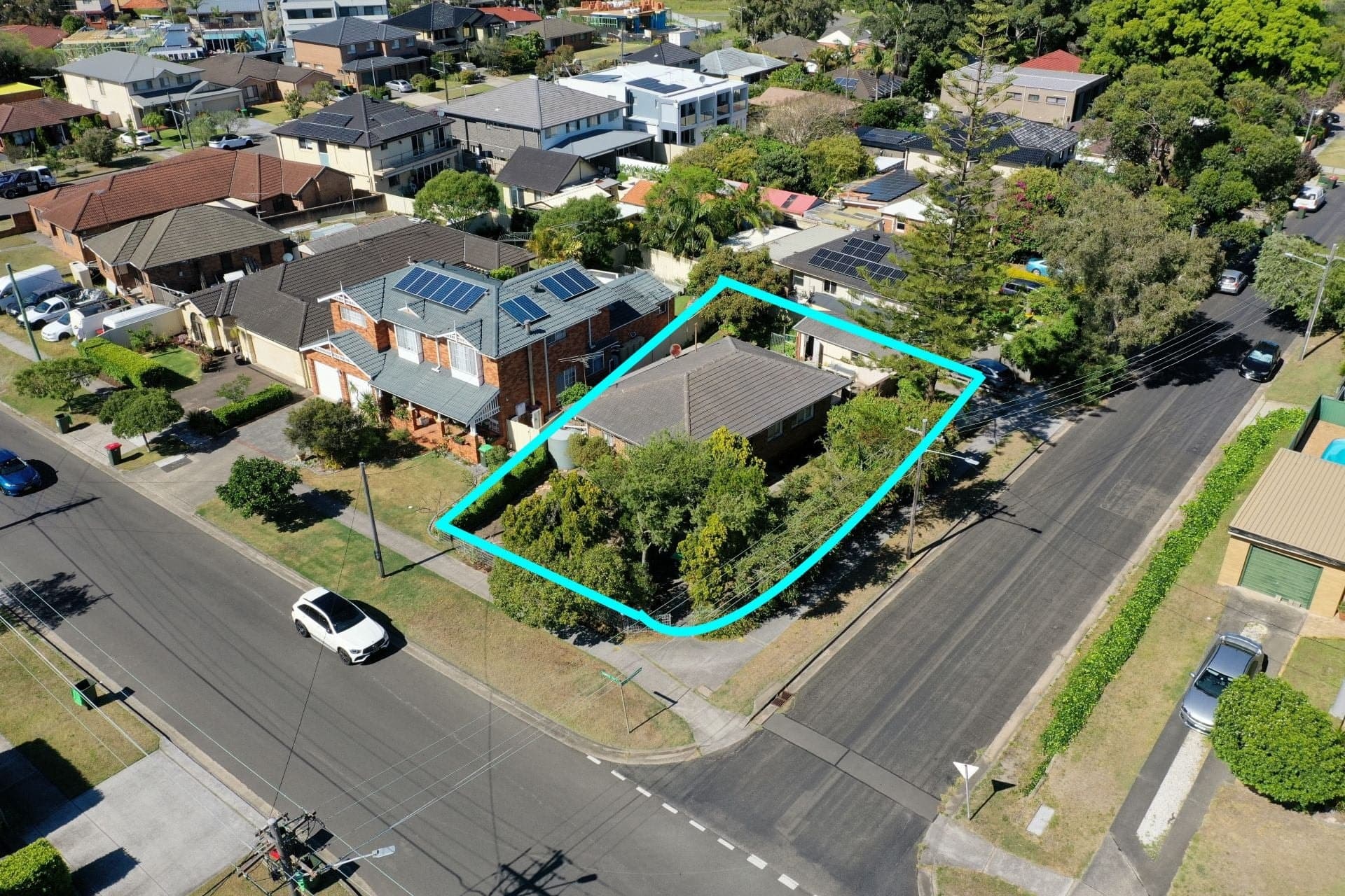 23 Dampier Street CHIFLEY NSW, Chifley - Image 1
