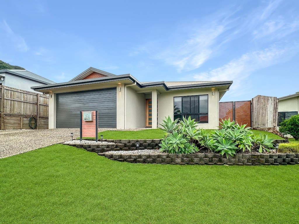 3-5 Henrietta Place, Mooroobool, QLD, 4870, Mooroobool - Thumbnail 3