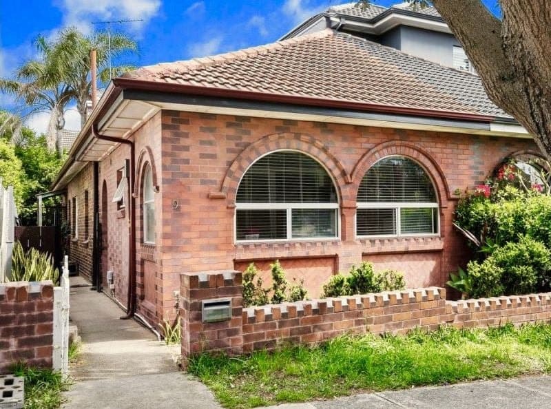 9 Hastings Parade BONDI BEACH NSW, Bondi Beach - Thumbnail 2