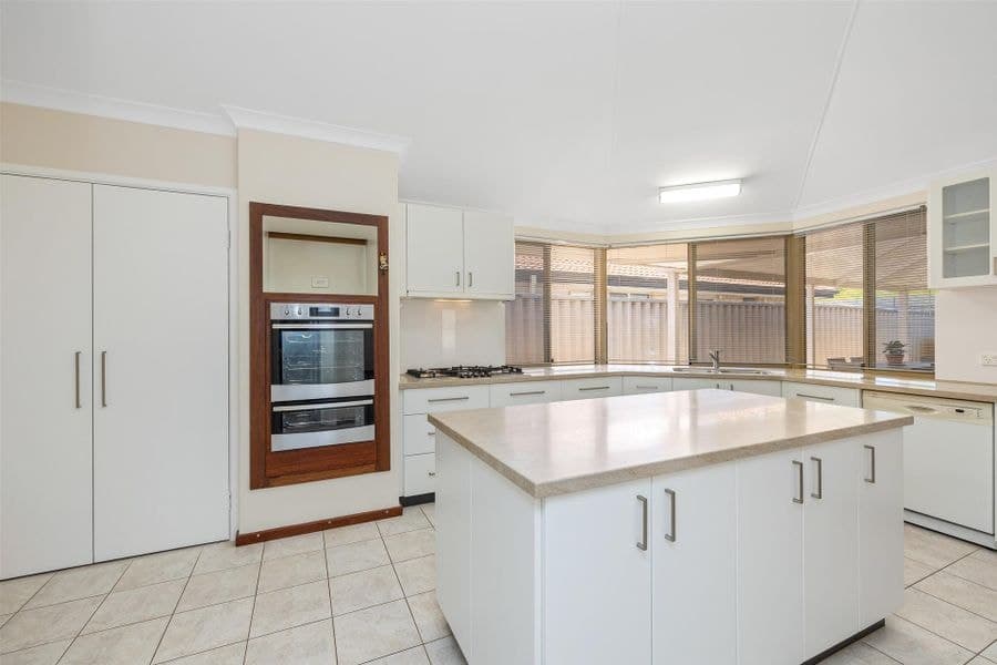 18 Brooke Gardens, Bateman WA 6150, Bateman - Image 1