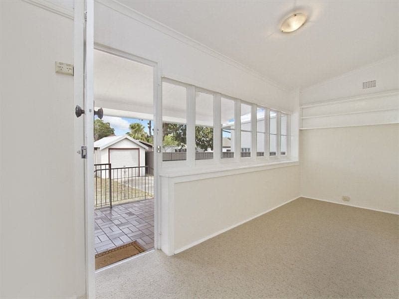 6 Grafton Street EASTLAKES NSW, Eastlakes - Thumbnail 3