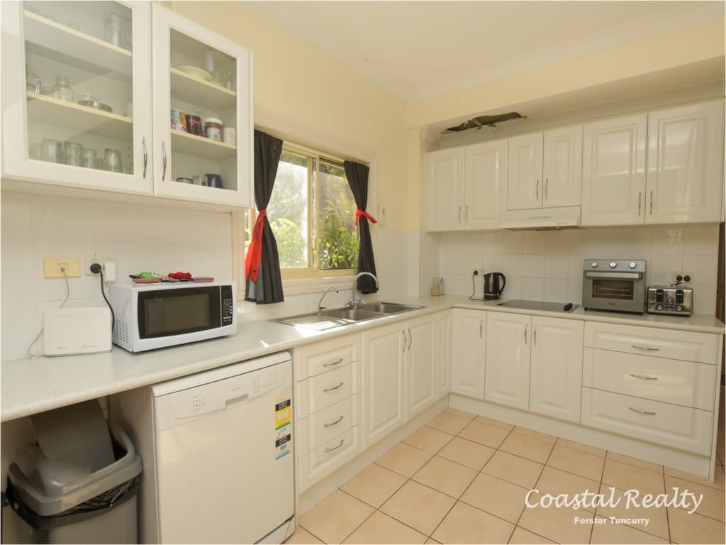 37 Yallambee Street Coomba Park, 37 Yallambee Street Coomba Park - Thumbnail 2