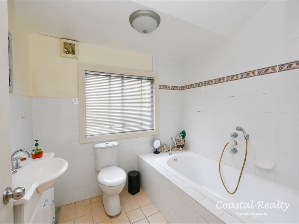37 Yallambee Street Coomba Park, 37 Yallambee Street Coomba Park - Thumbnail 7