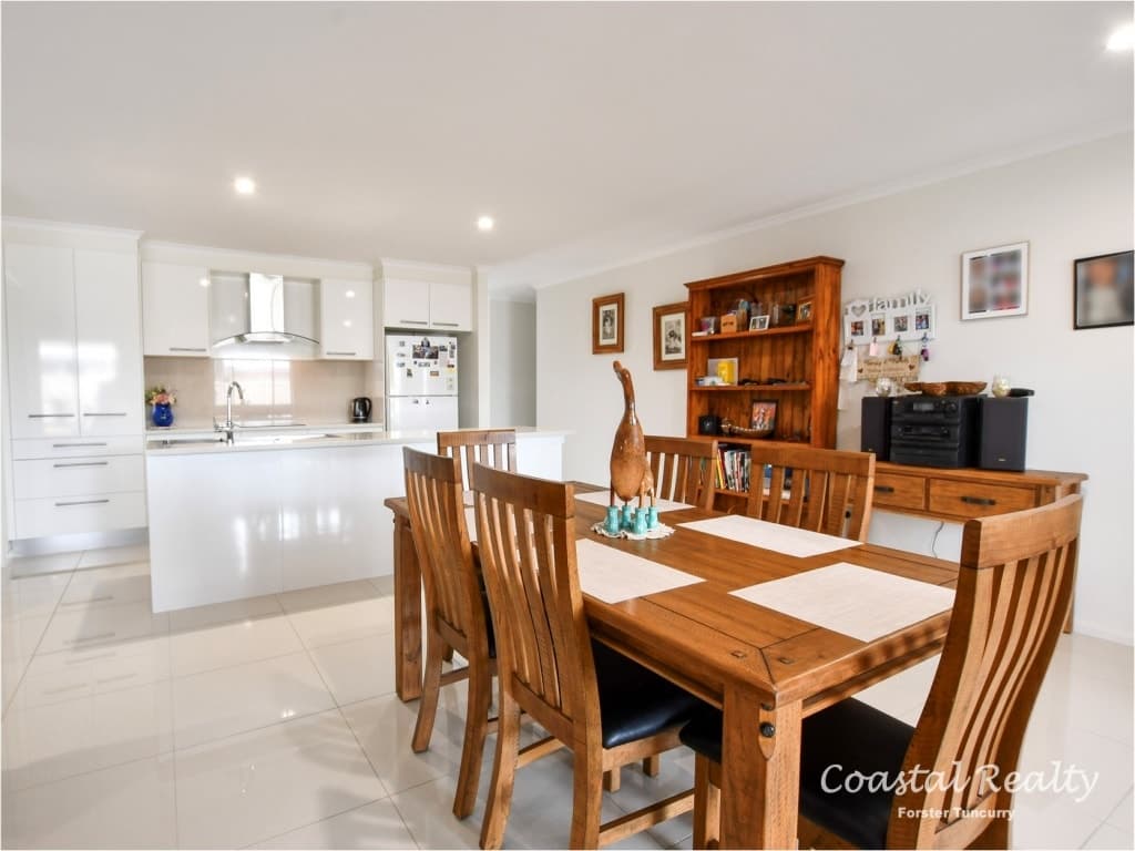 2 / 1A Cedar Grove, Forster - Thumbnail 3