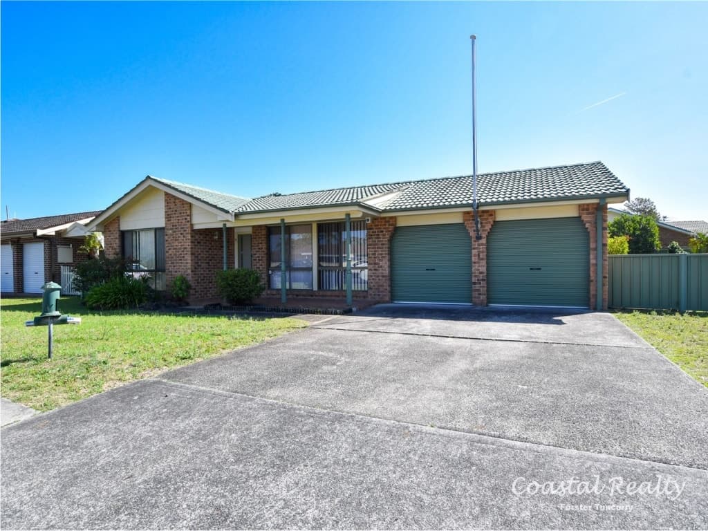 20 Flora Parade, Tuncurry - Image 1