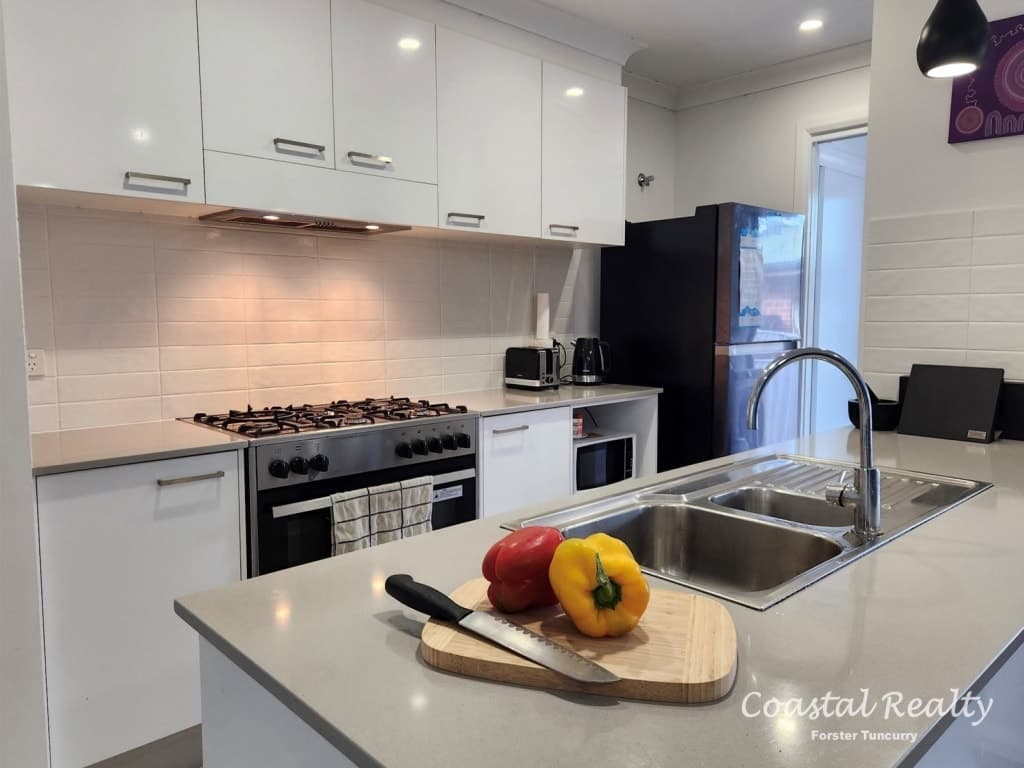34 Gordon Crescent, Smiths Lake - Thumbnail 2