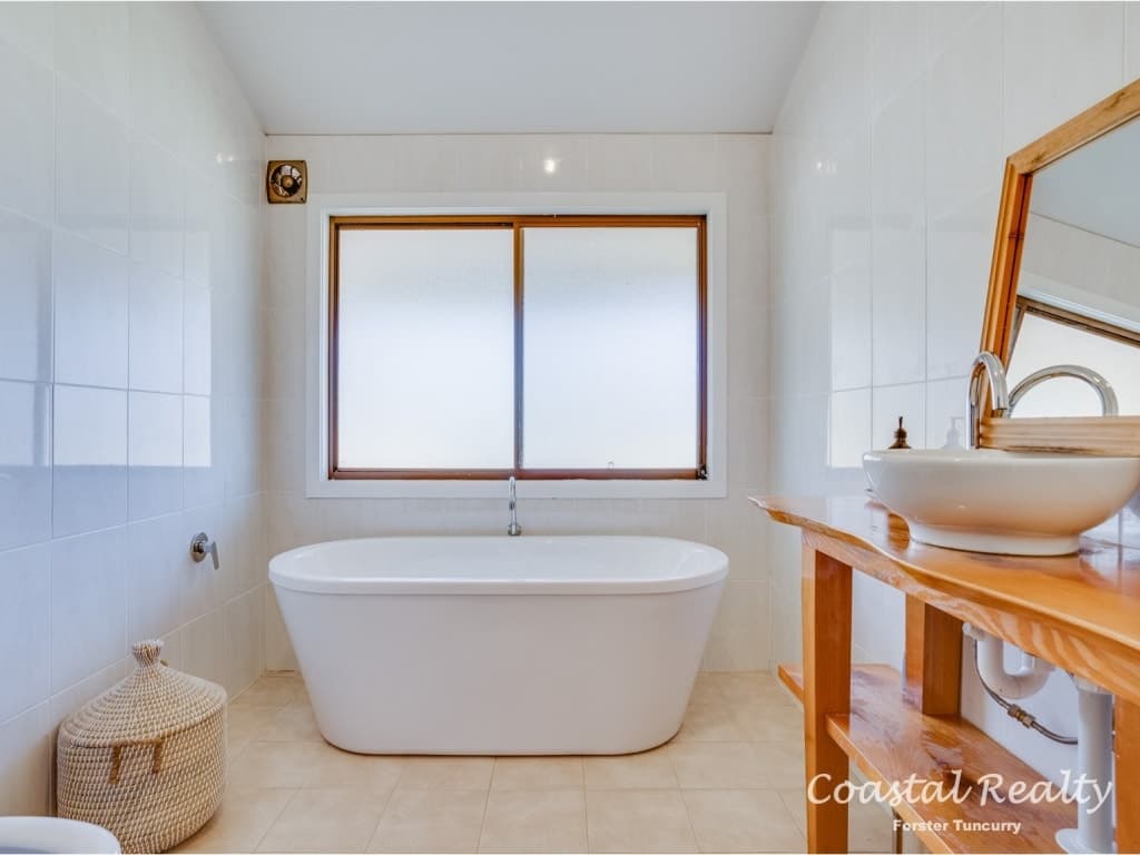 23 Aroona Street Coomba Park, 23 Aroona Street Coomba Park - Thumbnail 4