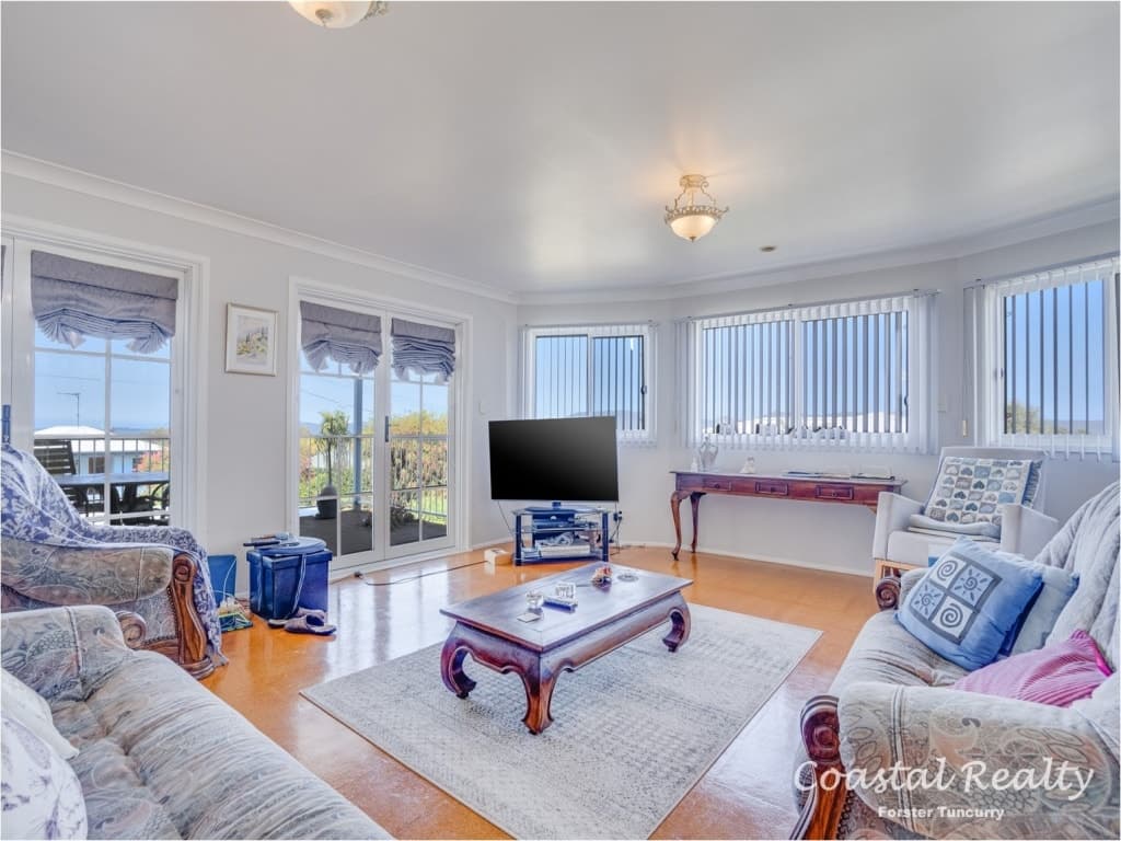 7 Wallaroo Street Coomba Park, 7 Wallaroo Street Coomba Park - Thumbnail 4