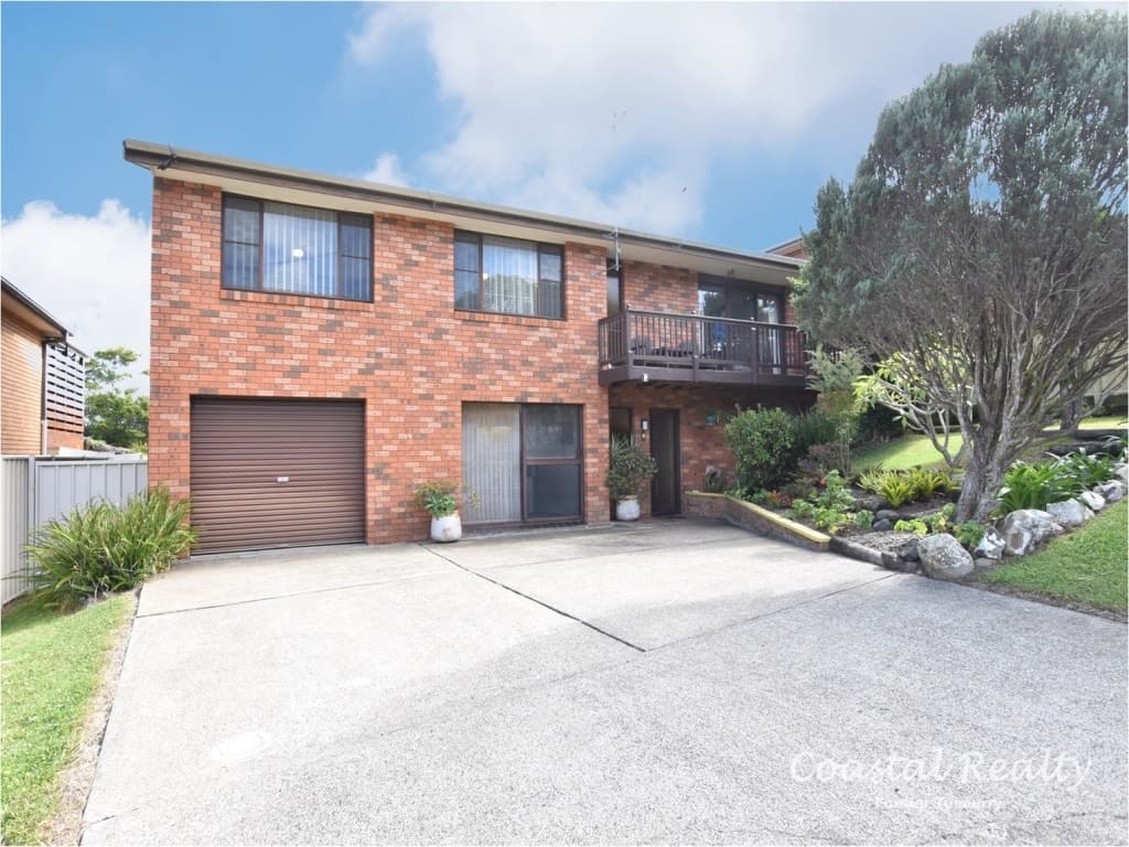 15 Surfview Avenue, Forster - Image 1