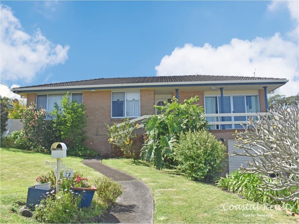13 Sunbakers Drive, Forster - Image 1