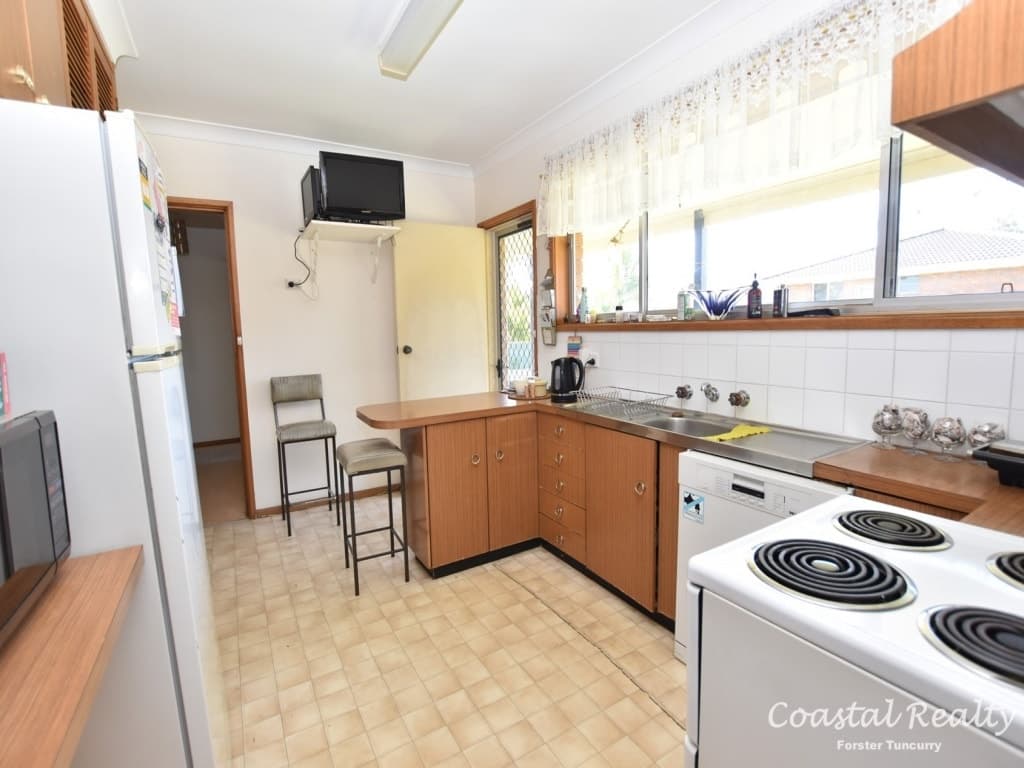 13 Sunbakers Drive, Forster - Thumbnail 5