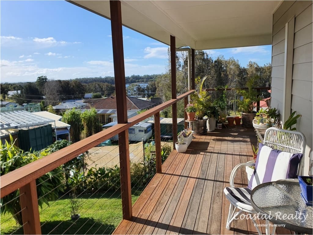 9 Illawarra Crescent Coomba Park, 9 Illawarra Crescent Coomba Park - Thumbnail 4