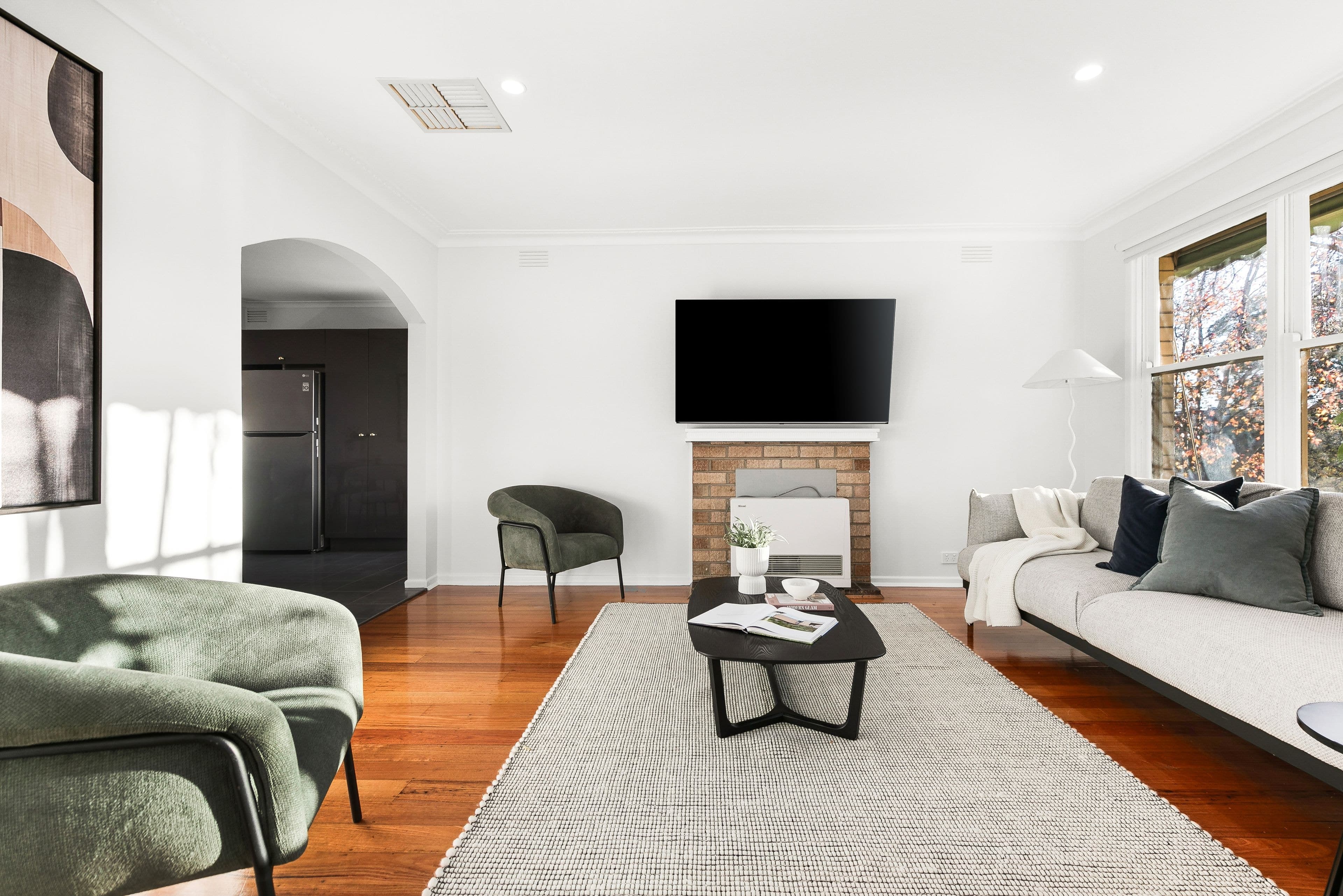 82 Valley Crescent, Glenroy VIC 3046, Glenroy - Thumbnail 2
