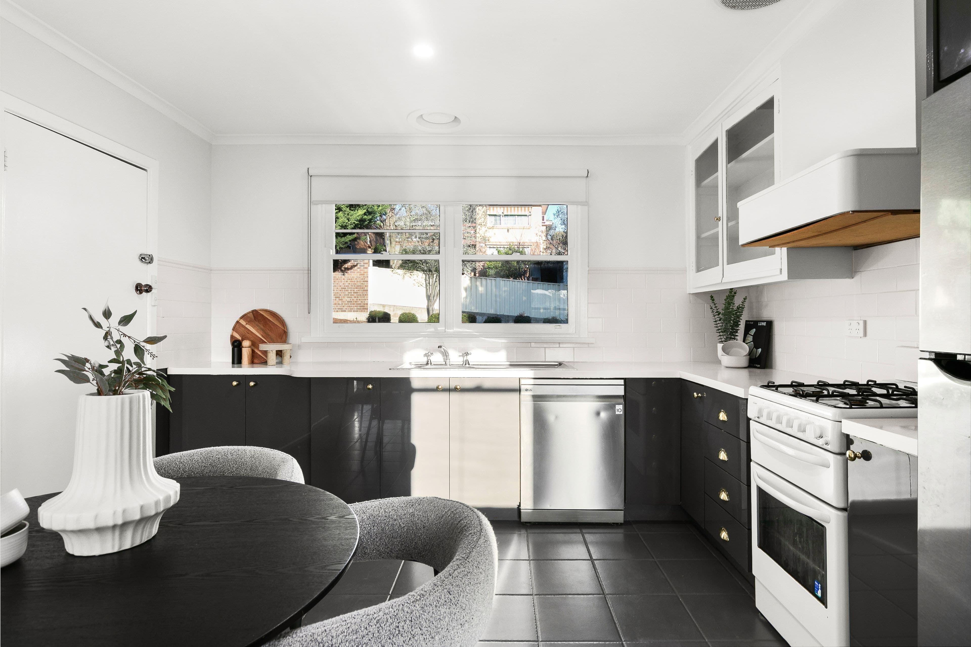 82 Valley Crescent, Glenroy VIC 3046, Glenroy - Thumbnail 5