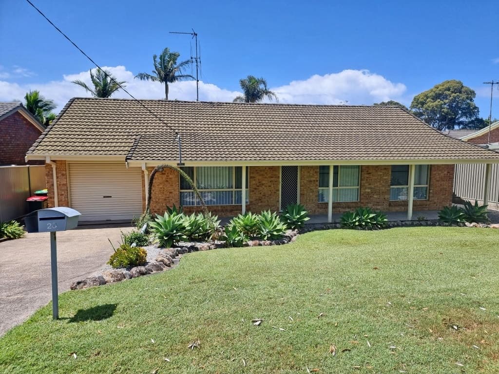 20 Bali Hai Avenue, Forster - Image 1