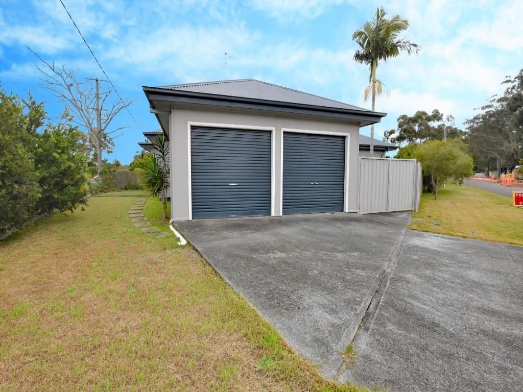 80 The Lakes Way, Forster - Thumbnail 2