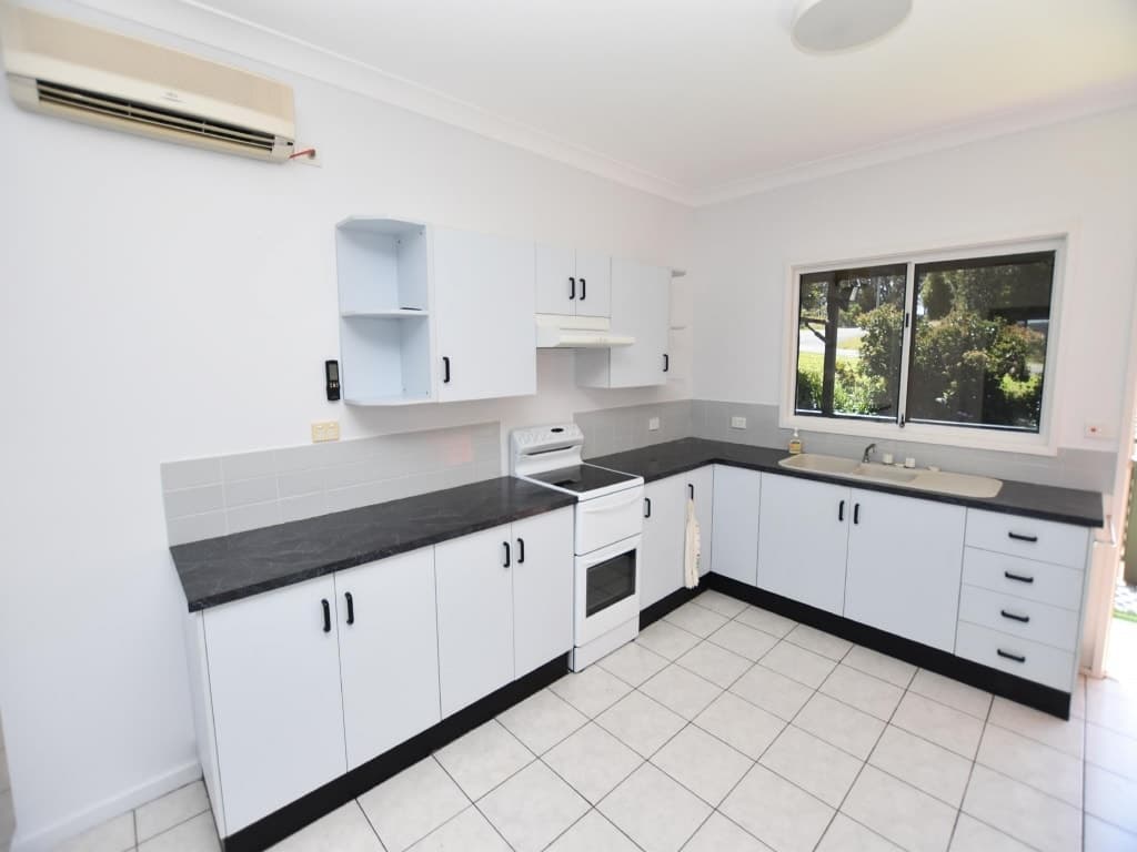 7 Coolangatta st Coomba Park, 7 Coolangatta St Coomba Park - Thumbnail 2