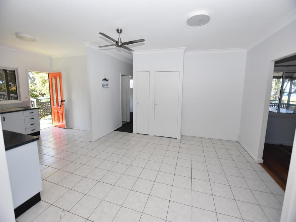 7 Coolangatta st Coomba Park, 7 Coolangatta St Coomba Park - Thumbnail 4