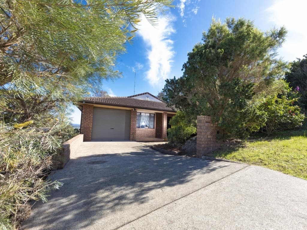 9 Sunset Ave, Forster - Image 1