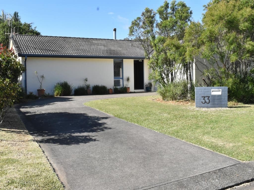 33 Karloo Street, Forster - Image 1