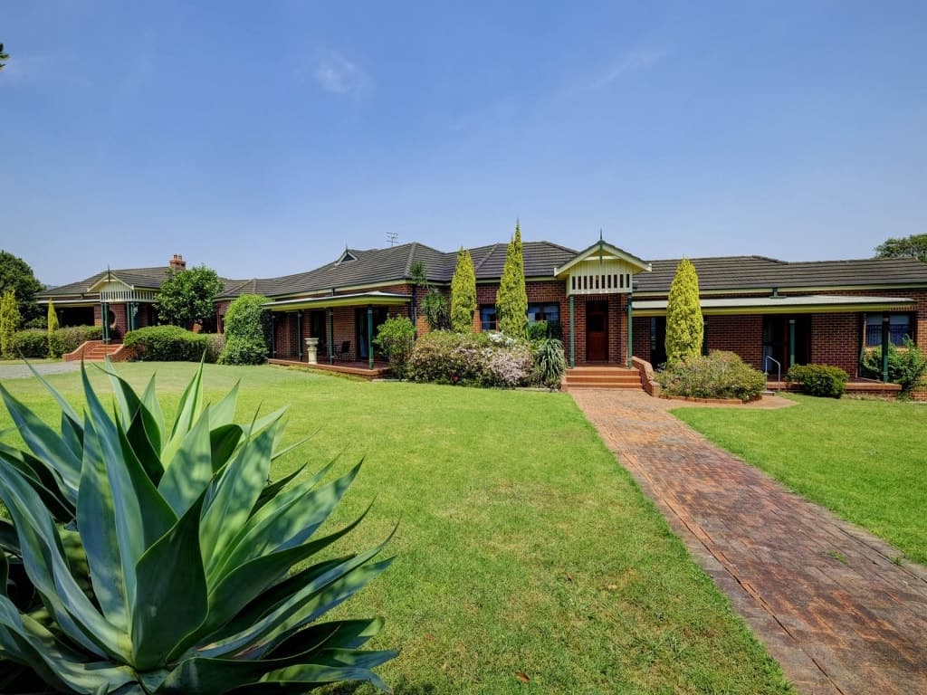 28 Panorama Crescent, Forster - Image 1