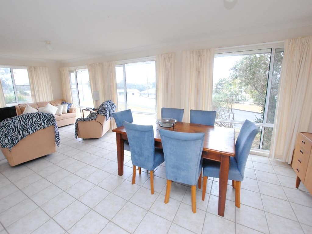 28 Elanora Street Coomba Park, 28 Elanora Street Coomba Park - Thumbnail 2