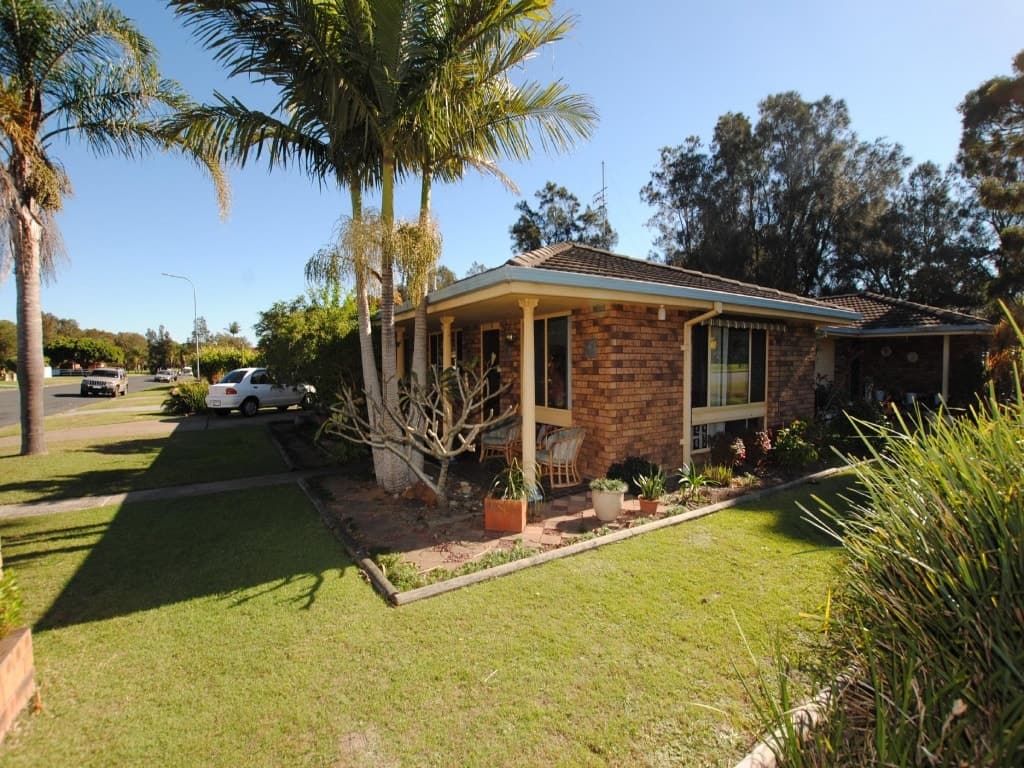 1 / 34 Fairway Crescent, Forster - Image 1