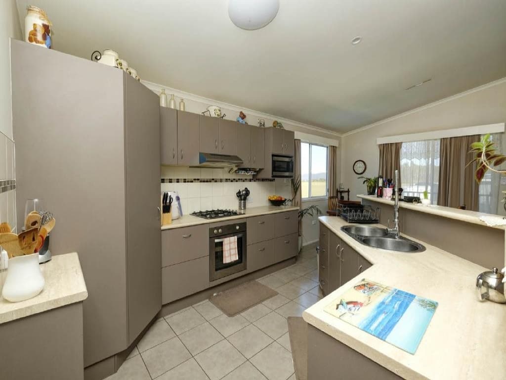 12 Wangaree St Coomba Park, 12 Wangaree St Coomba Park - Thumbnail 2