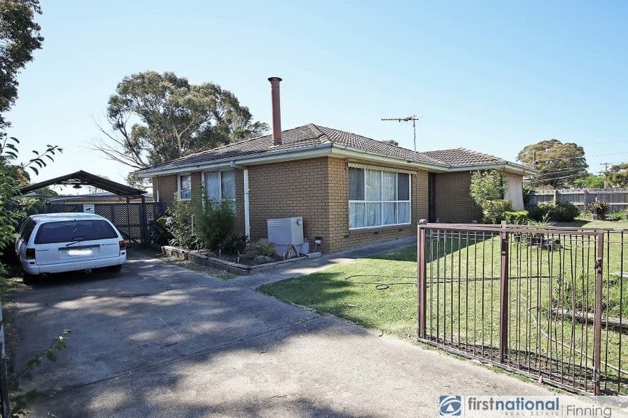 20 James Cook Drive, Cranbourne VIC 3977, Cranbourne - Image 1