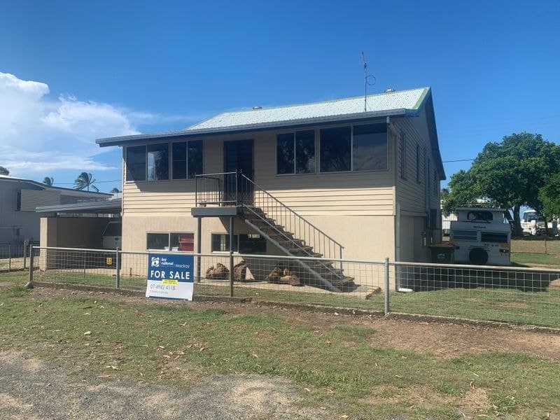 33 Evans Avenue, Seaforth QLD 4741, Seaforth - Image 1