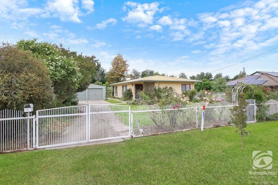 6 Park Street, Chiltern VIC 3683, Chiltern - Image 1