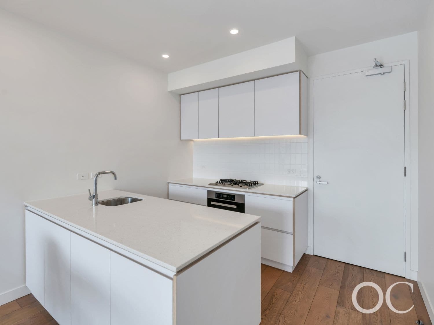 1302/29 Angas Street, Adelaide - Thumbnail 4