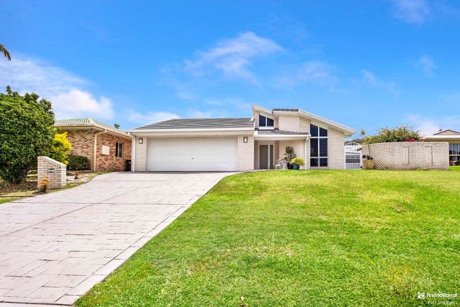 9 Spinnaker Way, Corlette NSW 2315, Corlette - Image 1