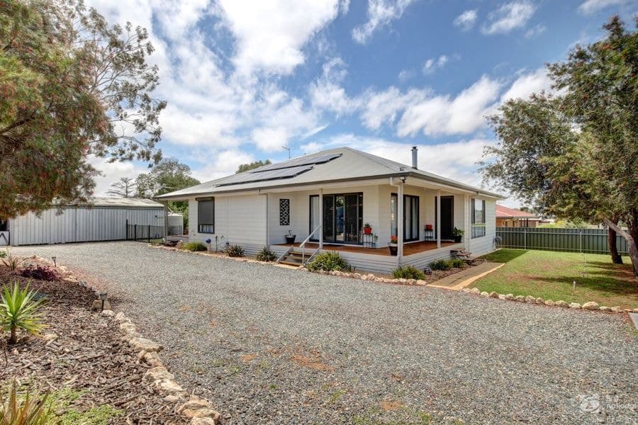 11 Raymond Road, Murray Bridge SA 5253, Murray Bridge - Image 1