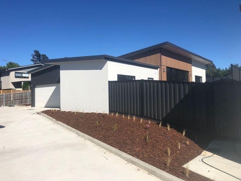 2/8 Wildmore Crescent, Exeter TAS 7275, Exeter - Image 1