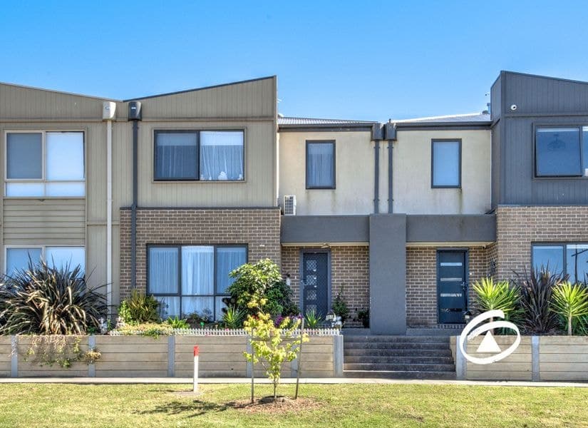 55 Atlantic Drive, Pakenham VIC 3810, Pakenham - Image 1