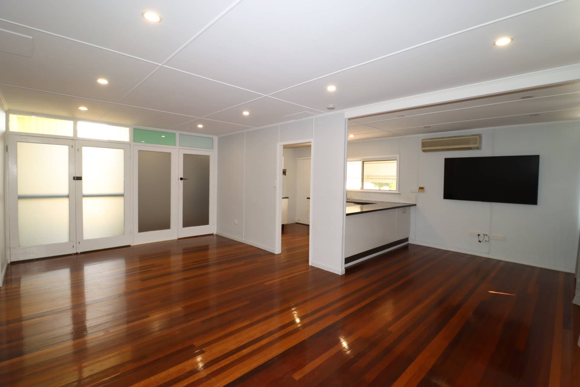 14 Seventeenth Ave, Mount Isa, Mount Isa - Thumbnail 6