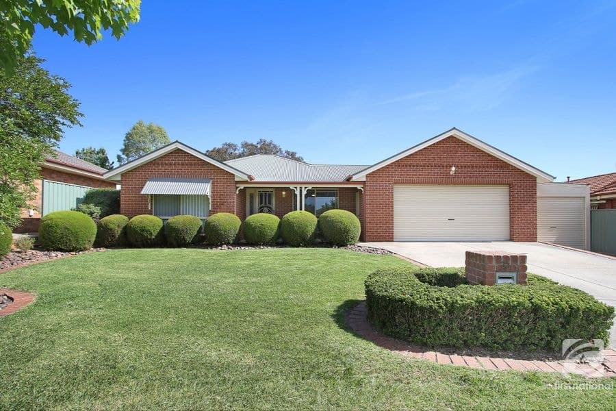 33 Sanctuary Boulevard, Wodonga VIC 3690, Wodonga - Image 1