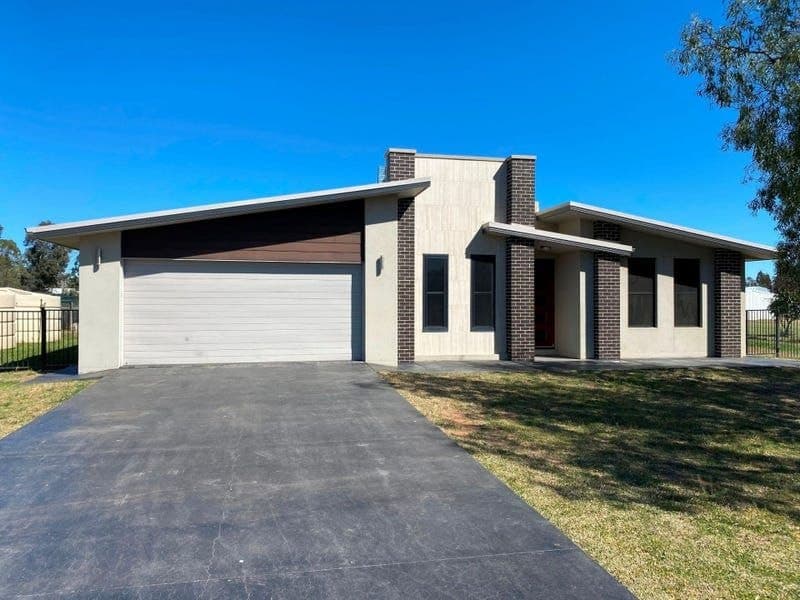 166 Washington Ave, Chinchilla QLD 4413, Chinchilla - Image 1