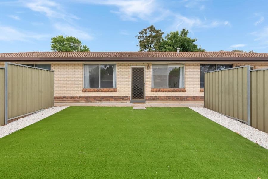 2/18 Pauls Drive, Valley View SA 5093, Valley View - Image 1