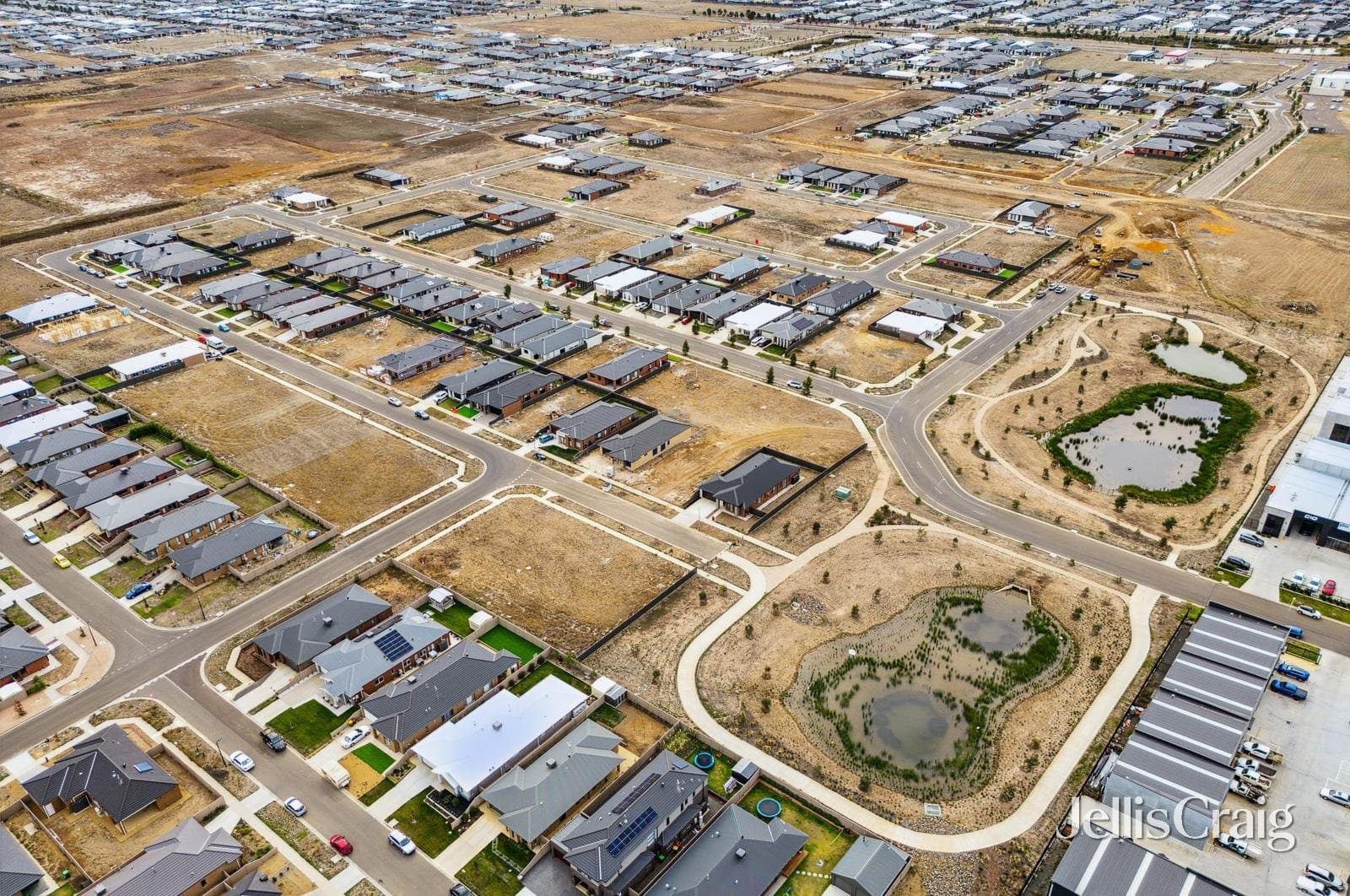 45 Gellibrand Road, Winter Valley
    
    
      
        473 m2, Winter Valley - Thumbnail 2