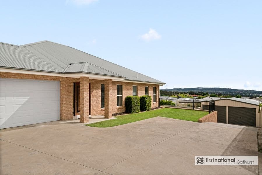 11 Tom Close, Kelso NSW 2795, Kelso - Image 1