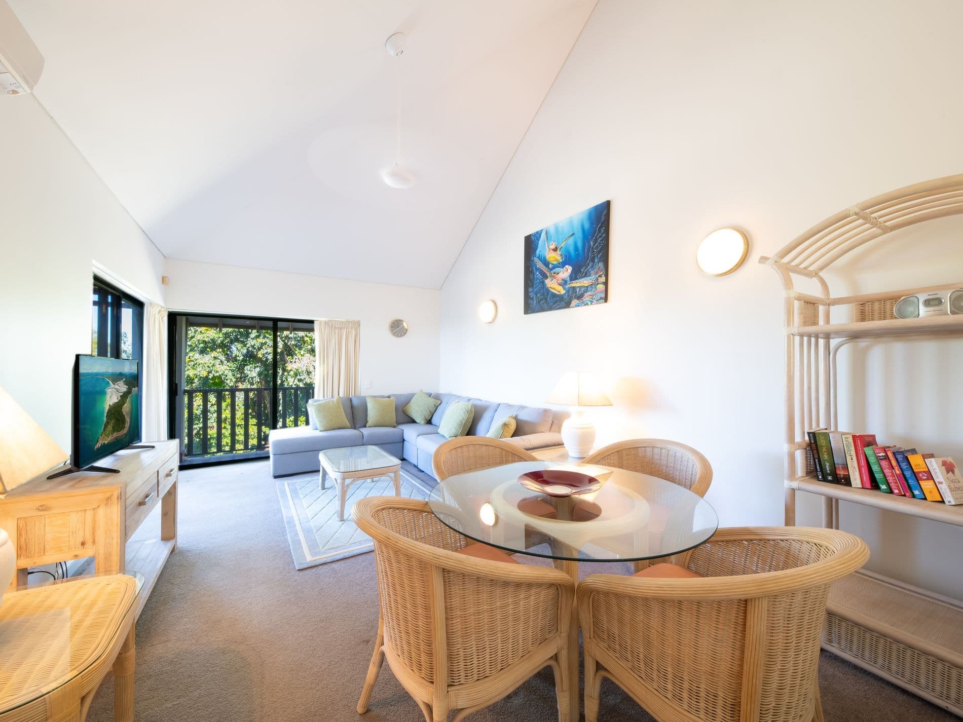 1433 / 41 Kunapipi Road, LAGUNA QUAYS, Laguna Quays - Thumbnail 2
