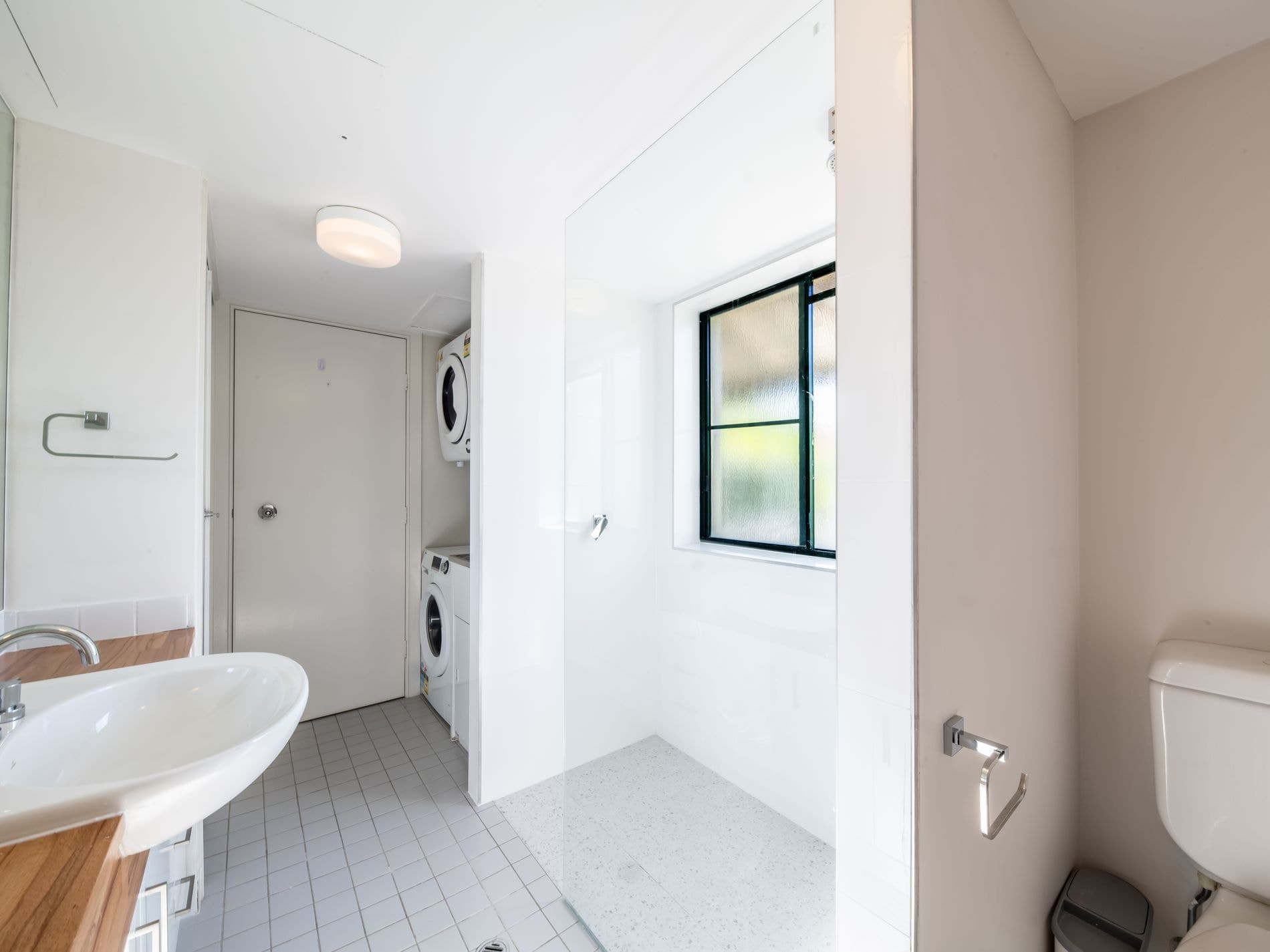 1433 / 41 Kunapipi Road, LAGUNA QUAYS, Laguna Quays - Thumbnail 7