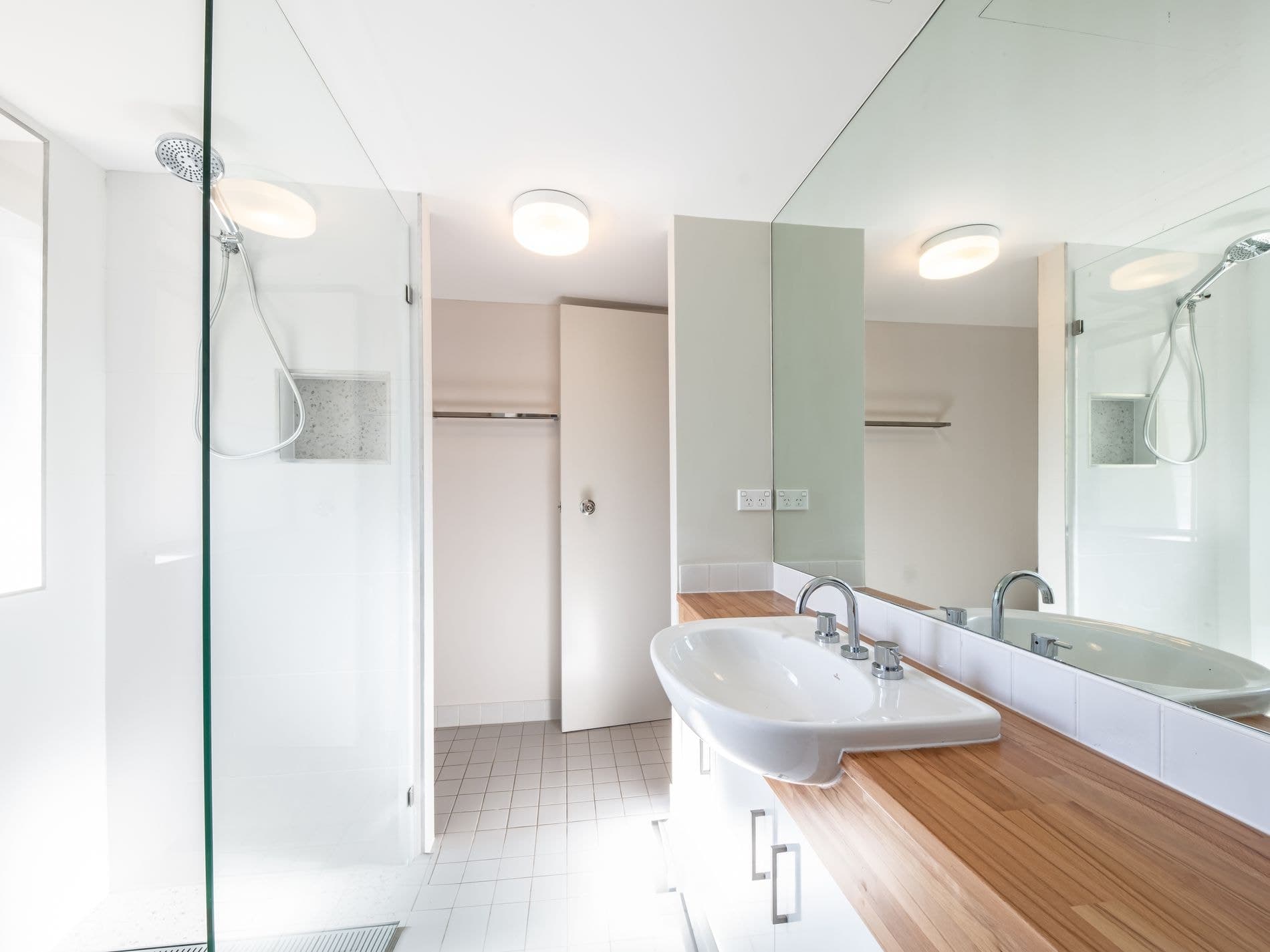 1433 / 41 Kunapipi Road, LAGUNA QUAYS, Laguna Quays - Thumbnail 8