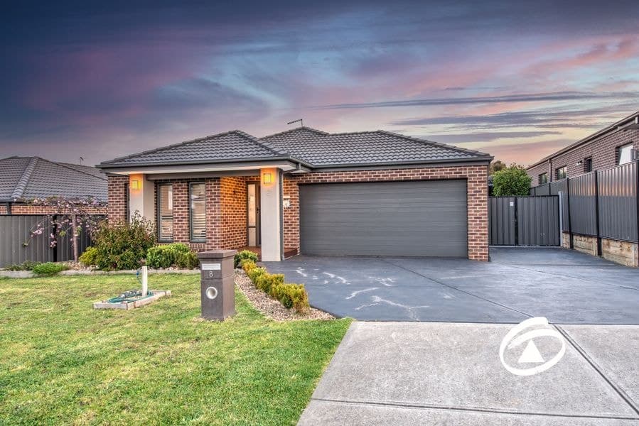 8 Albert Circuit, Pakenham VIC 3810, Pakenham - Image 1