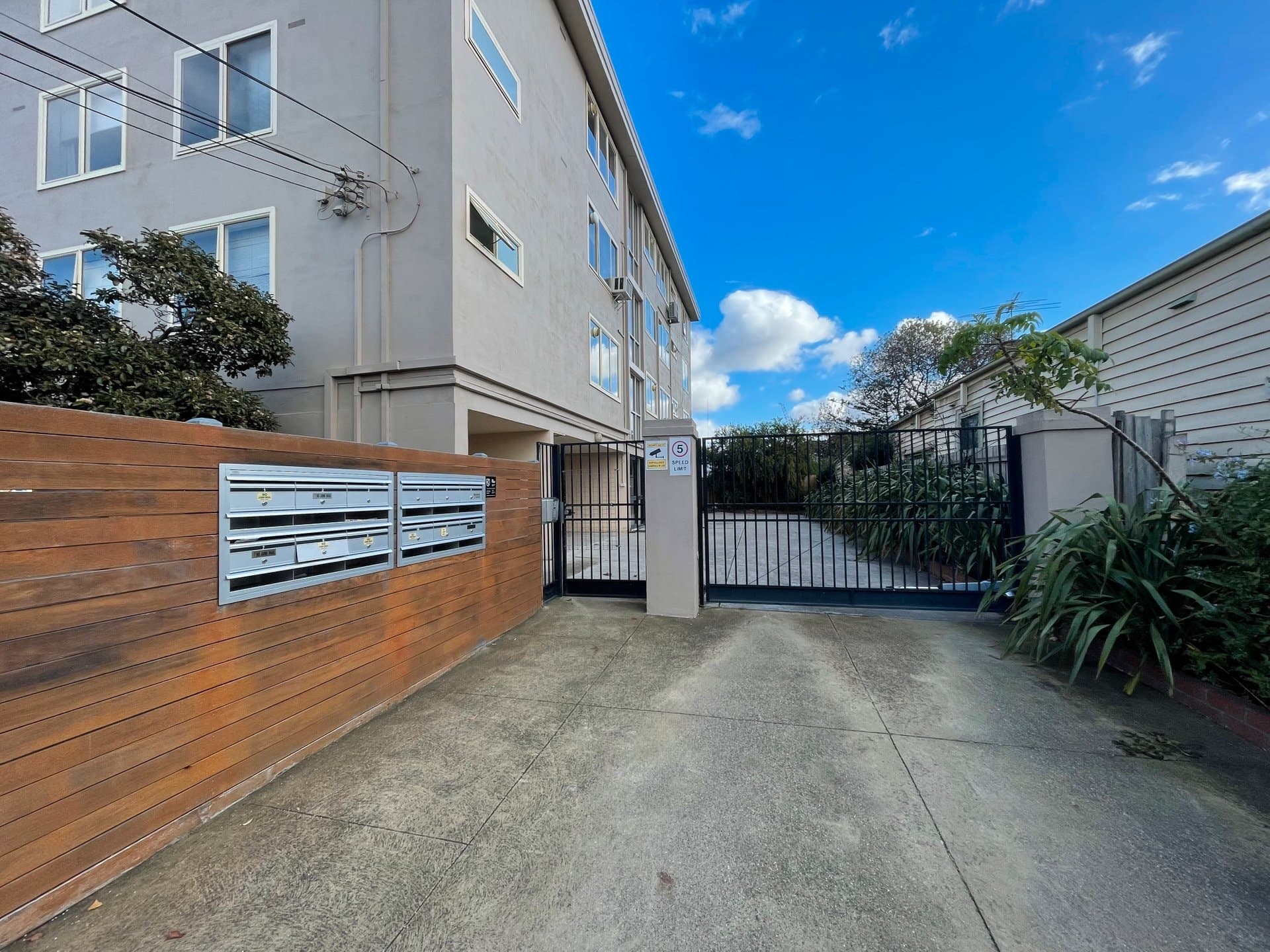 3/15 De Carle Street, Brunswick, Brunswick - Image 1